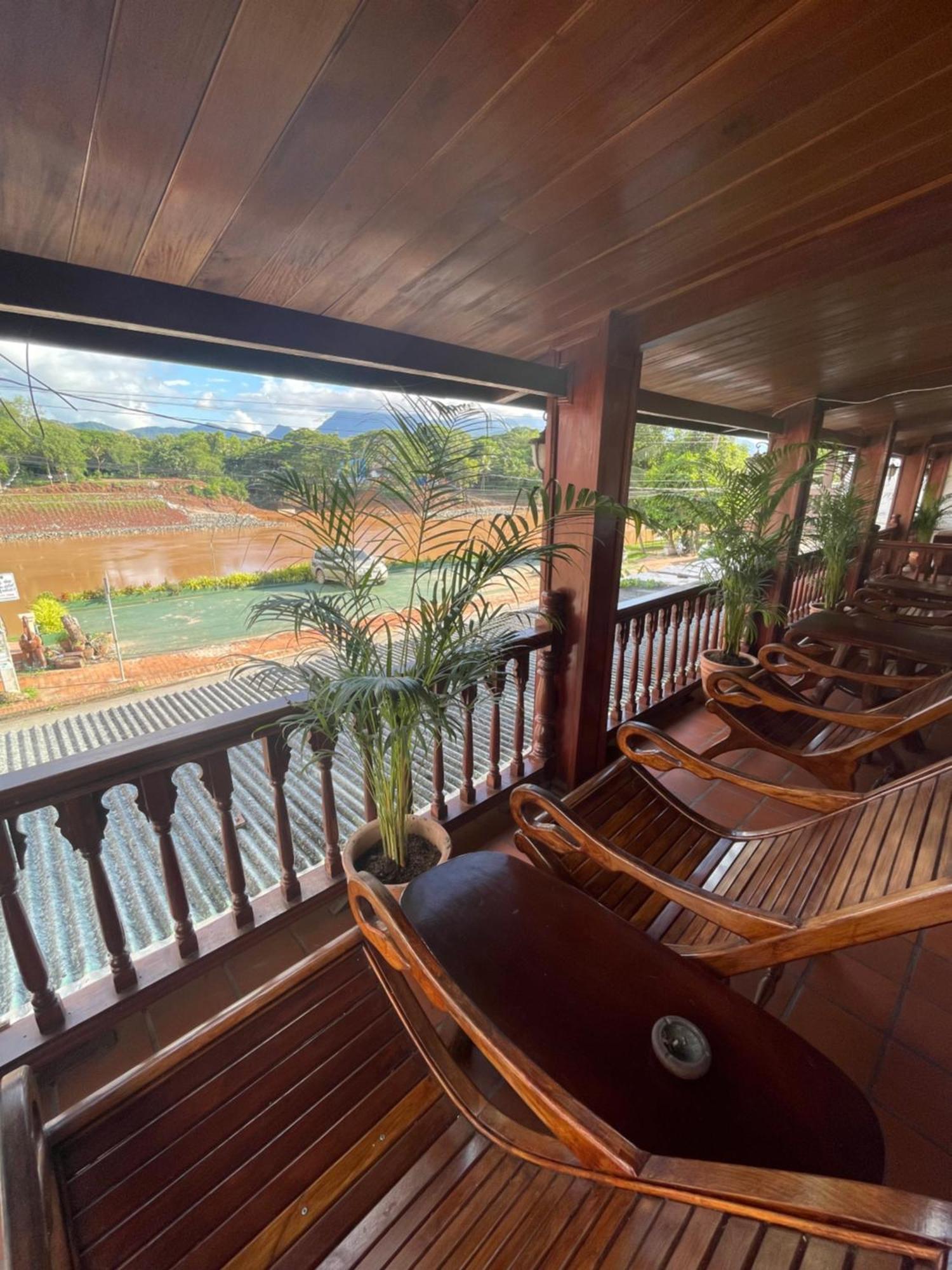 Luang Prabang - Villa Ouis Namkhan Riverside 2 Eksteriør billede